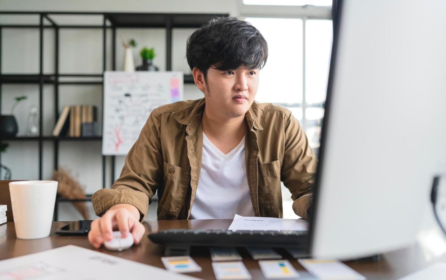 Praktisches Training mit echten Budgetbeispielen und Live-Analysen